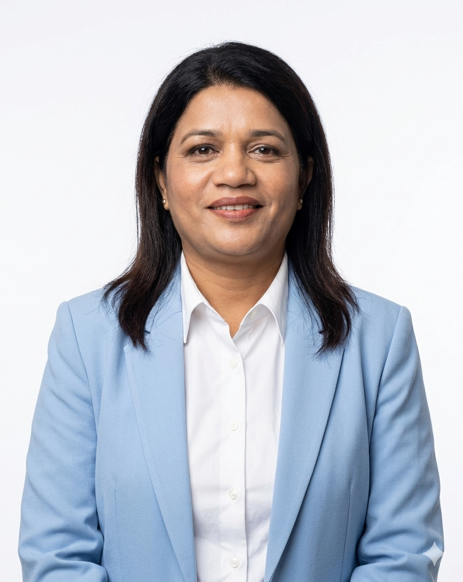 Ana Maria Corte-Real, Lic.Eco