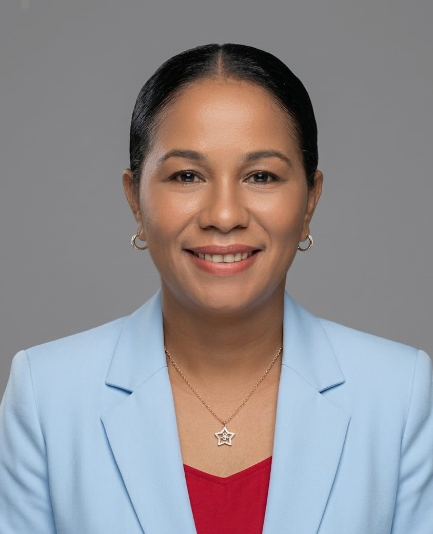 Ostalina Sequeira, Lic.AP.
