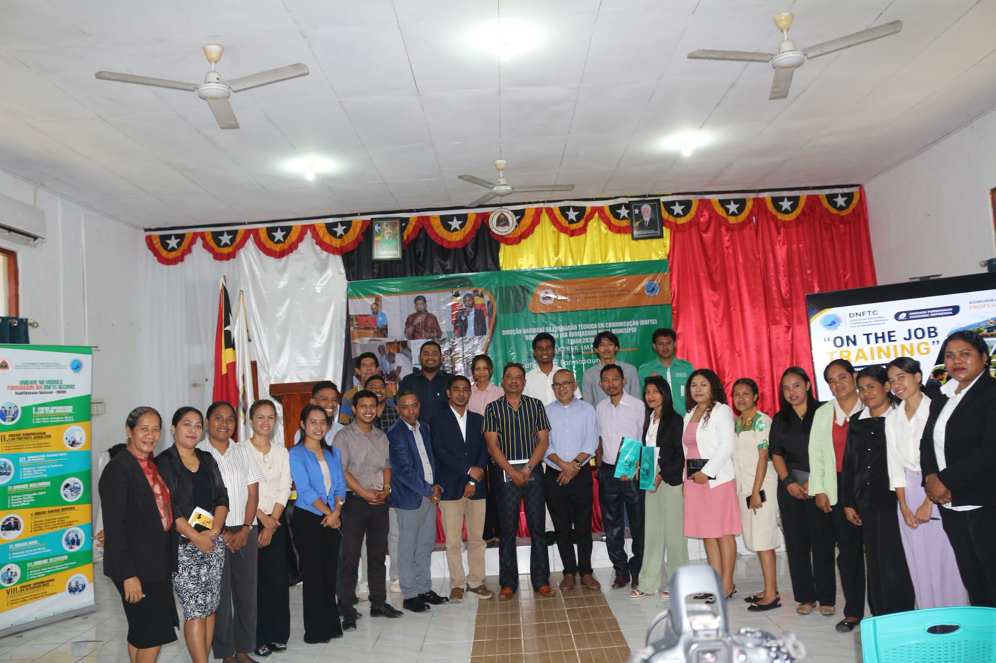 https://covalima.gov.tl/pt/uncategorized/secoms-liu-hosi-dnftc-fo-formasaun-ba-funsionariu-22-iha-munisipiu-covalima/
